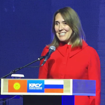 Warm words of parting words to the graduates of KRSU were also heard from the Deputy Minister of Science and Higher Education of the Russian Federation Olga Petrova.